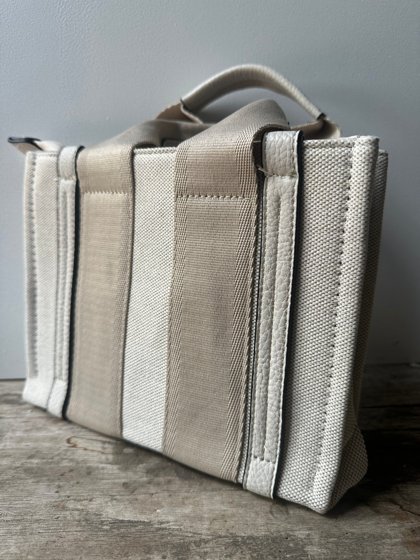 Canvas Handtas