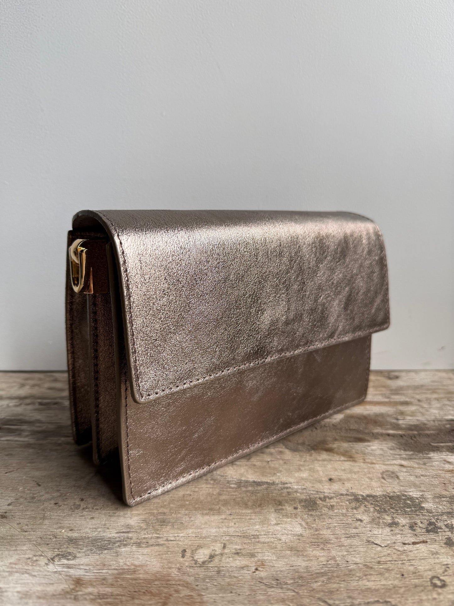 Amber Bag Metallic Bronze